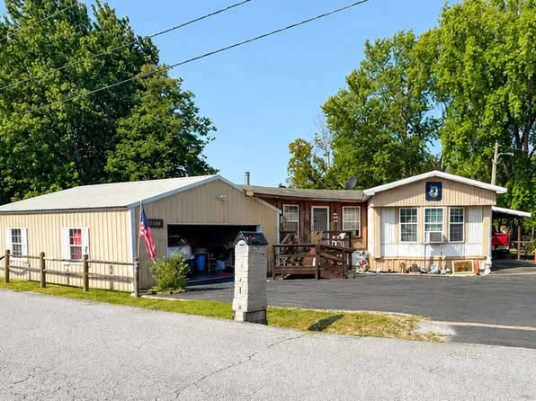 2304 State Line Rd, Watts, OK 74964