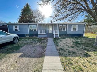 212 Center Ave, Republican City, NE 68971