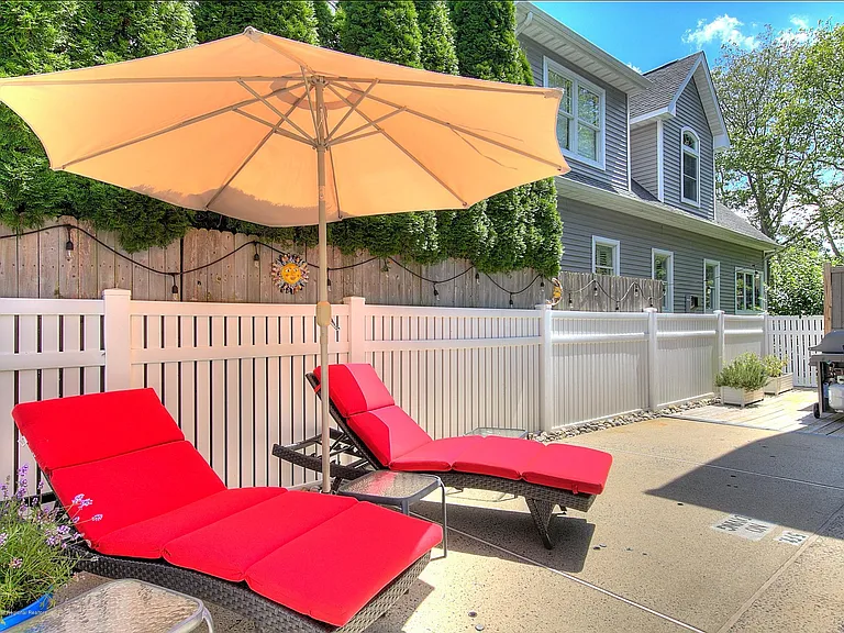 344 Euclid Ave — Photo 23