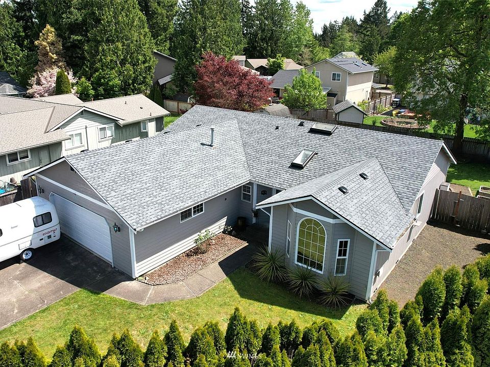1st image of 575 Bell Ct SE