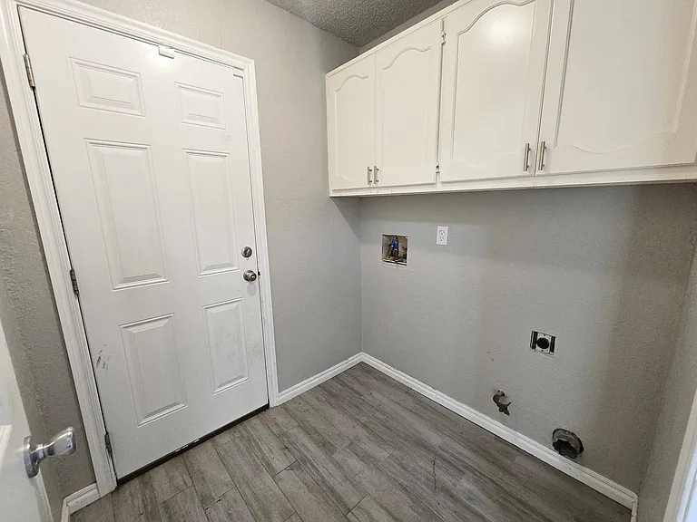 217 Cypress Dr — Photo 16