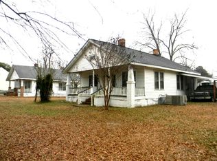 818 Lyttleton St, Camden, SC 29020