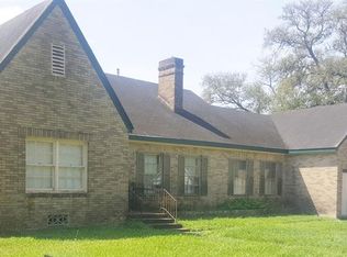 2016 Rugeley St, Bay City, TX 77414
