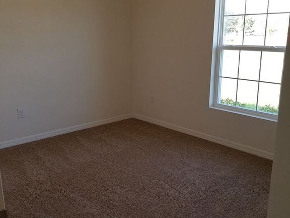 3rd image of 4209 NE 22nd Ave