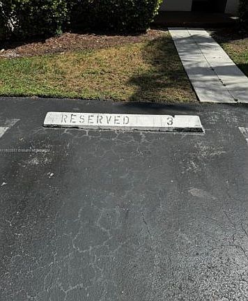 4th image of 9520 Seagrape Dr #20