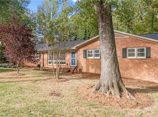 223 S Westwood Ave, Thomasville, NC 27360