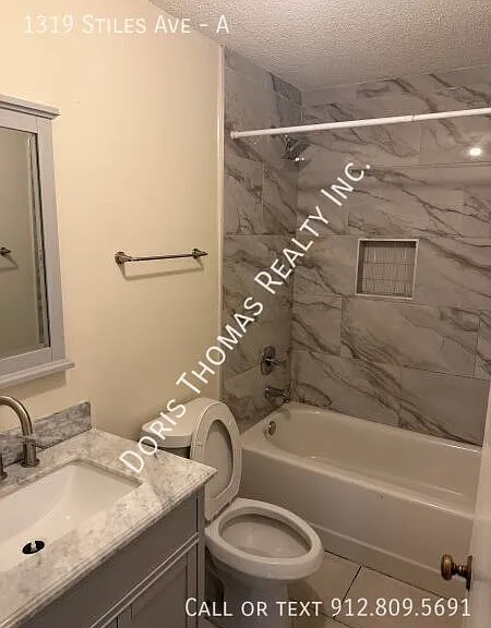 1319 Stiles Ave #A — Photo 5
