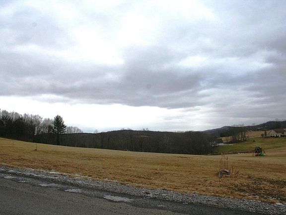 3rd image of 277 Kahler Hills Dr