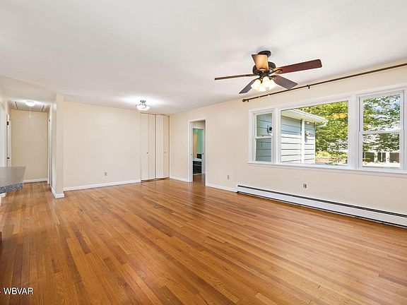 4th image of 2535 Lincoln Dr