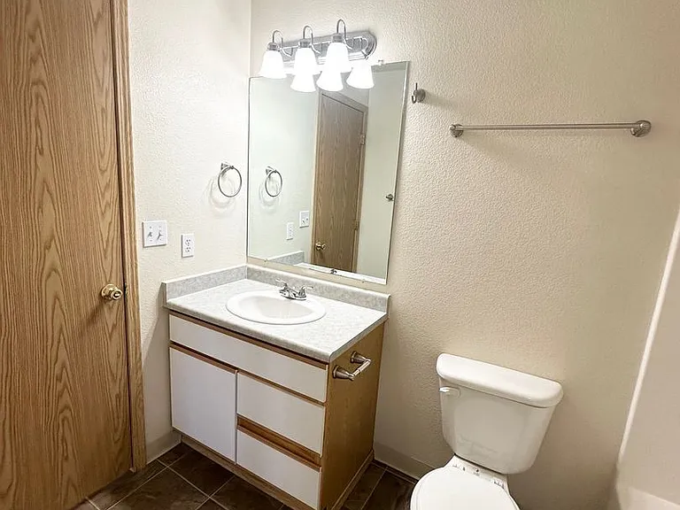 10697 W Halstead Ln #201 — Photo 20