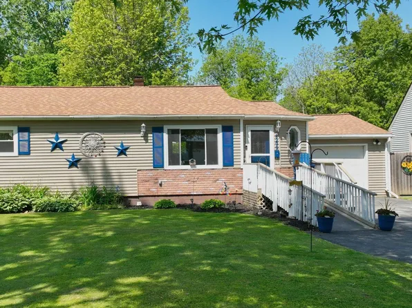 8299 Woolfit Ave, Mount Morris, MI 48458