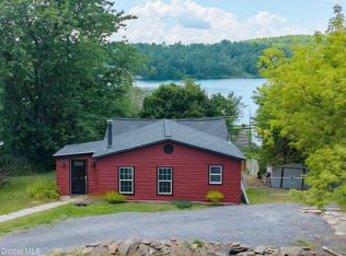 7 Mox Ln, East Berne, NY 12059