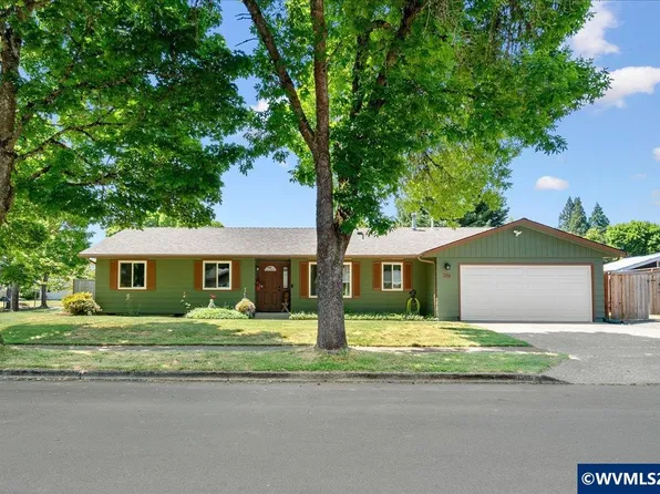 6237 Woodlawn Dr NE, Keizer, OR 97303