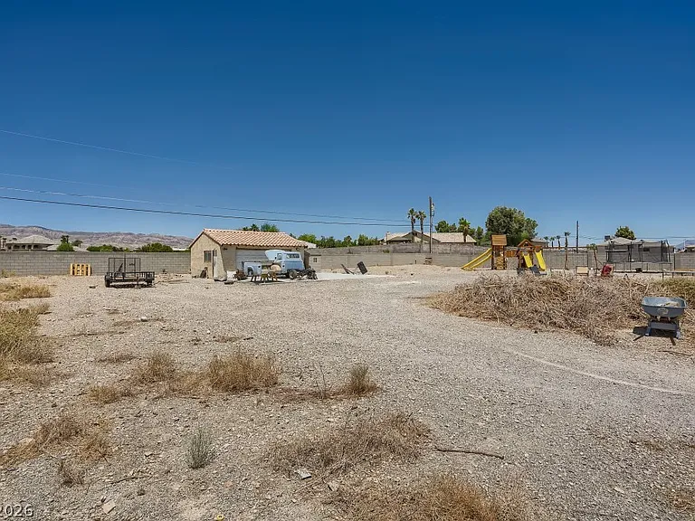 5945 N El Capitan Way — Photo 60