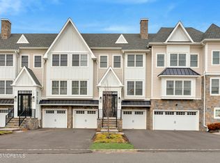 102 Eagle Way, Eatontown, NJ 07724