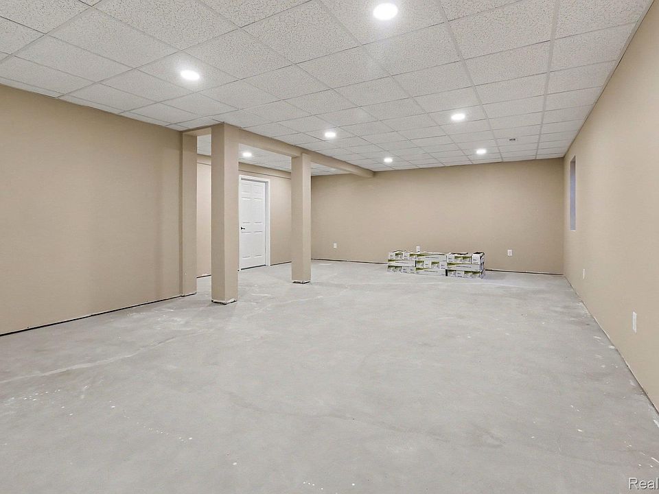 24969 Carriage Ln, photo 21