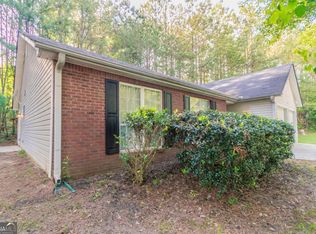 3856 Vine Stone Dr, Lithonia, GA 30038