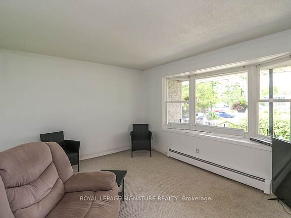 3rd image of 1729 Mosley St