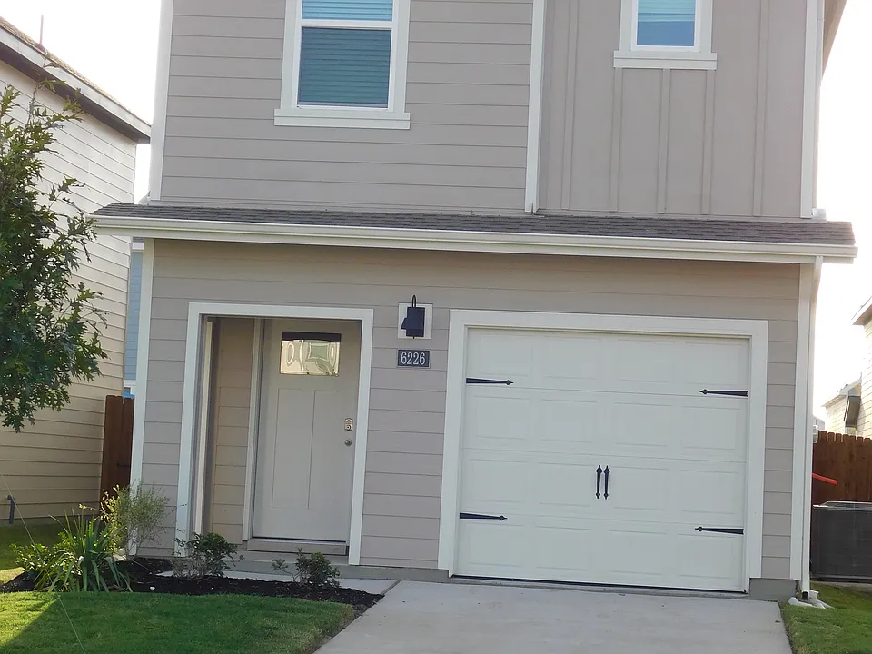 6226 Silver Maple Way
