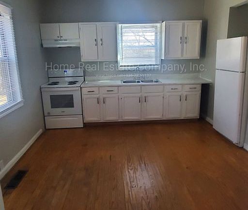 2nd image of 1601 E 25th St