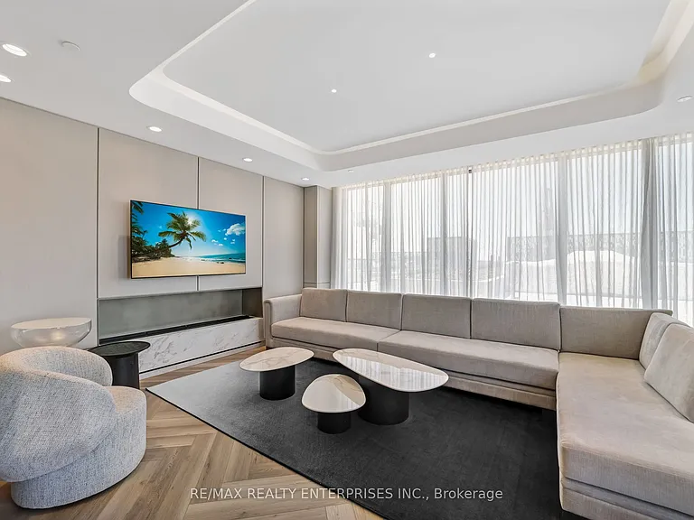 1415 Dundas St E #511 — Photo 17
