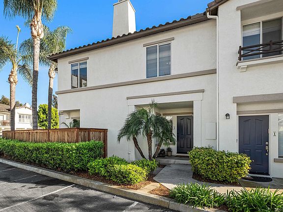 2nd image of 3769 Carmel View Rd Unit 2