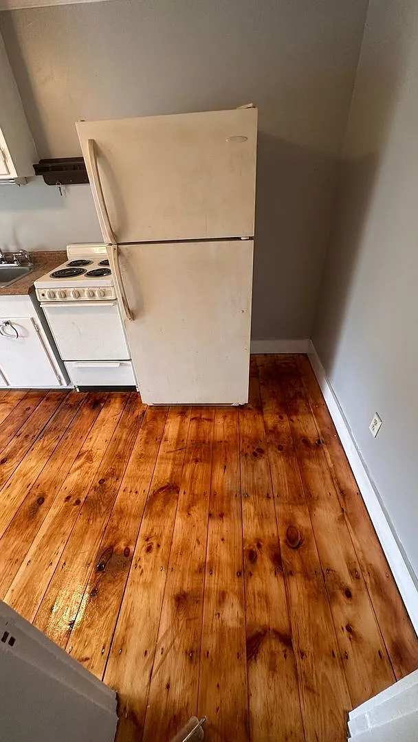 57 Broad St — Photo 3