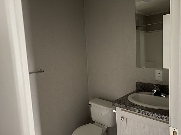 5th image of 475 Lazy River Way