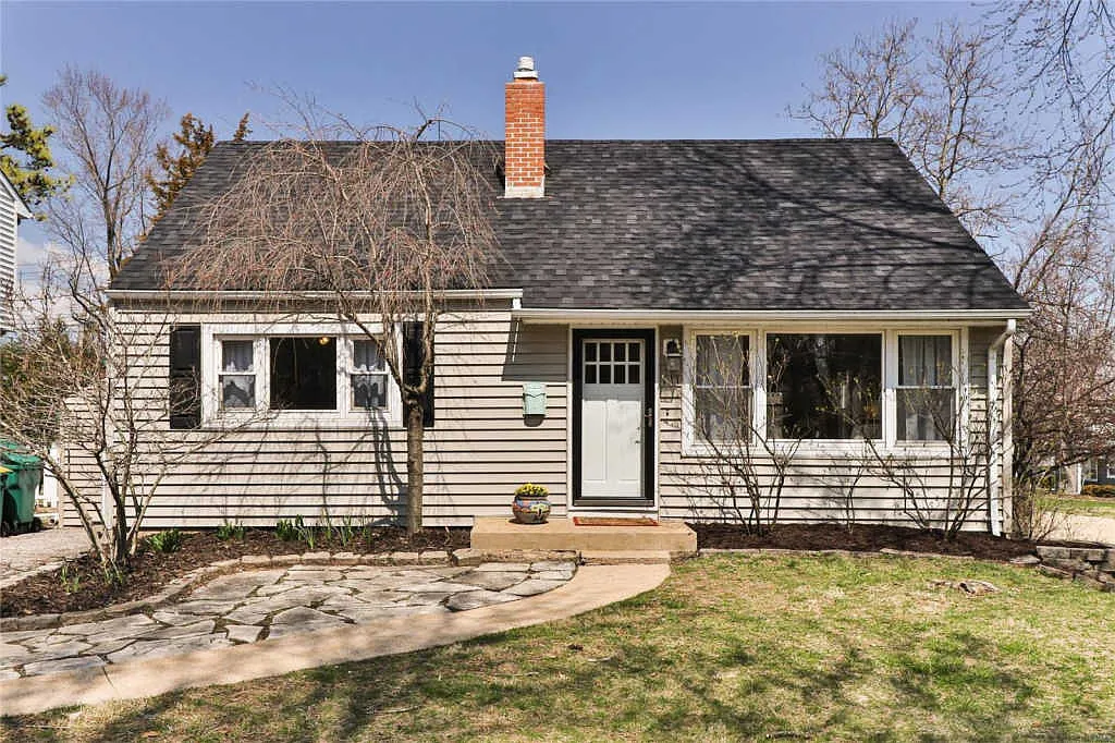 131 E Rose Ave photo 1