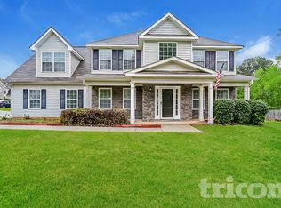 800 Betsy Ross Trl, Hampton, GA 30228