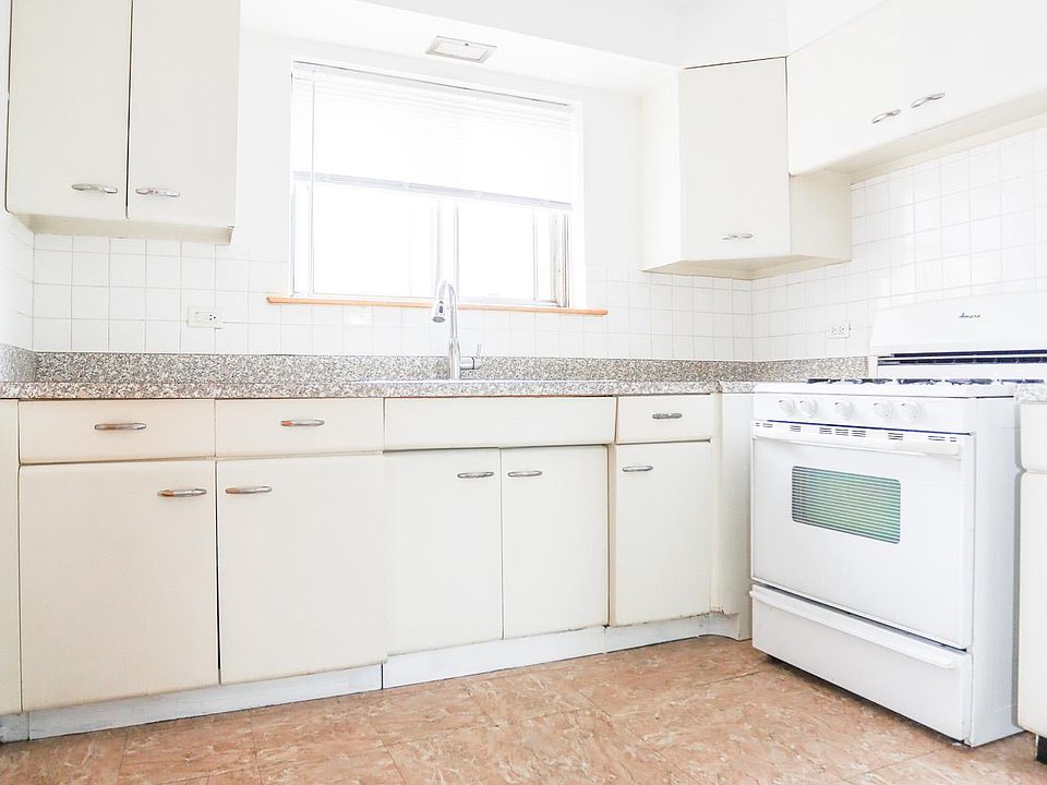1st image of 3392 W Hollywood Ave #2E