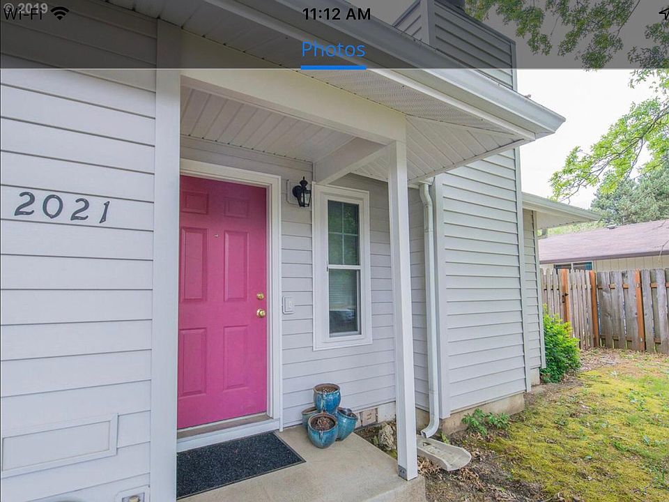 1st image of 2021 NE Barberry Dr