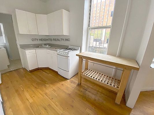 1st image of 221 Avenue A APT 6