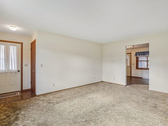 3rd image of 1601 Lori Ct