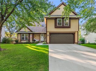811 N Mesa St, Olathe, KS 66061