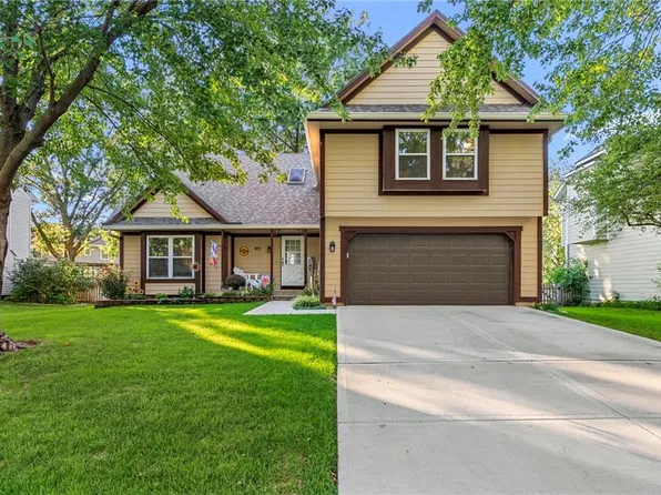 811 N Mesa St, Olathe, KS 66061
