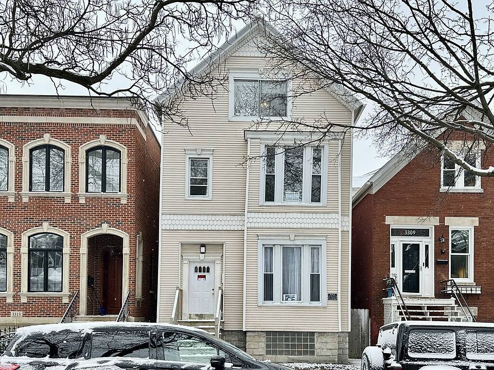 1st image of 3311 N Hoyne Ave #4
