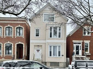 3311 N Hoyne Ave #4, Chicago, IL 60618