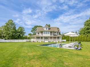 10 Little Cobb Rd, Water Mill, NY 11976