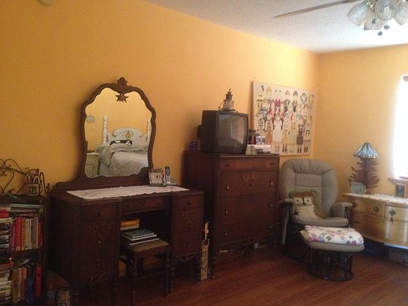 2nd image of 4905 Monteagle Dr
