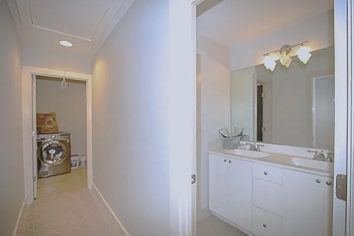 1285 Martin St SE — Photo 13