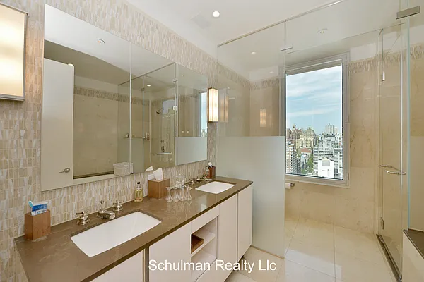 Sold by Schulman Realty LLC | media 35