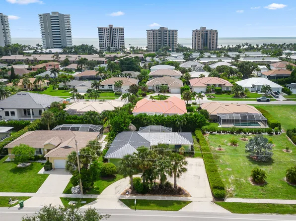 140 Landmark St, Marco Island, FL 34145