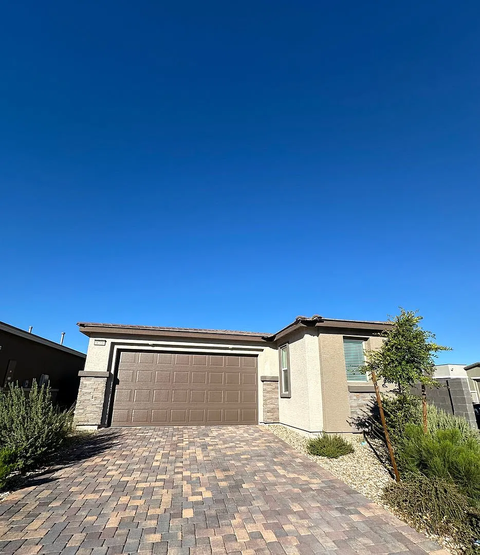 Beautiful 1 story home close to Kyle Canyon and Mount Charleston — Photo 1
