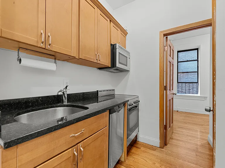 250 Broome St #3 — Photo 3