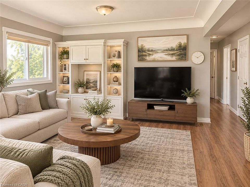 2nd image of 114 Doon Valley Dr