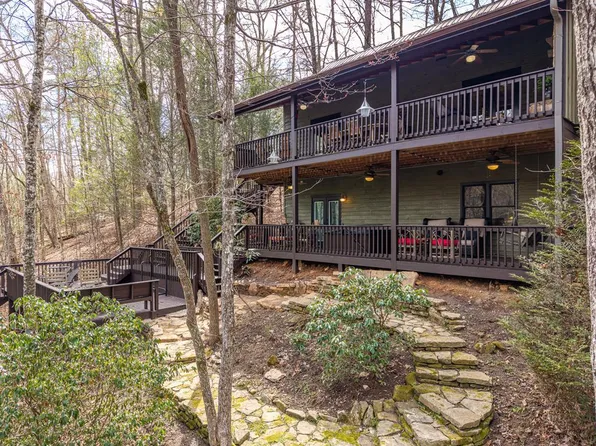 1449 Cherokee Ln, Mc Caysville, GA 30555