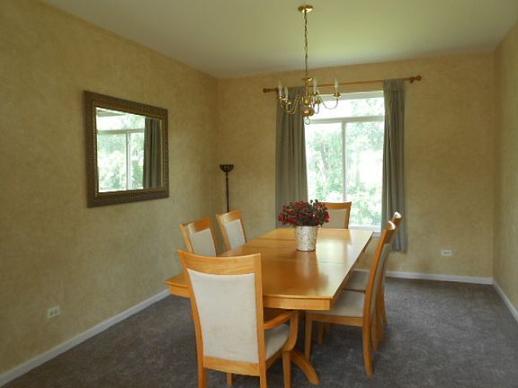 4th image of 401 S Orchard Dr