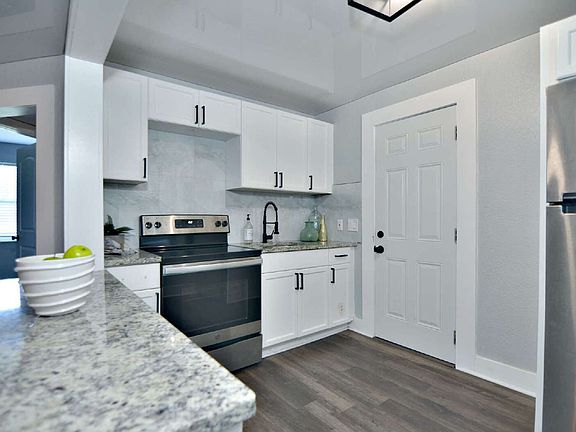 4th image of 3936 9th Ave S