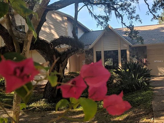 4th image of 4367 Woodview Dr